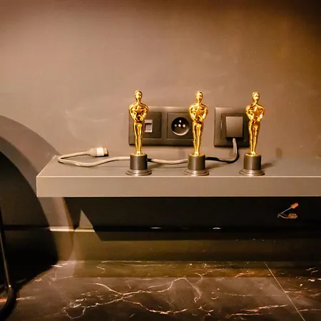 7 Eme Art - Cine Room, Insolite - Atypique *