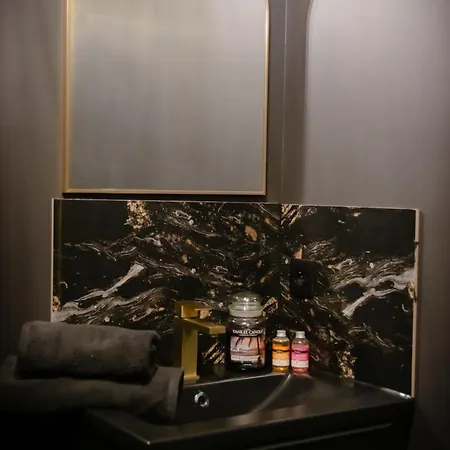 7 Eme Art - Cine Room, Insolite - Atypique