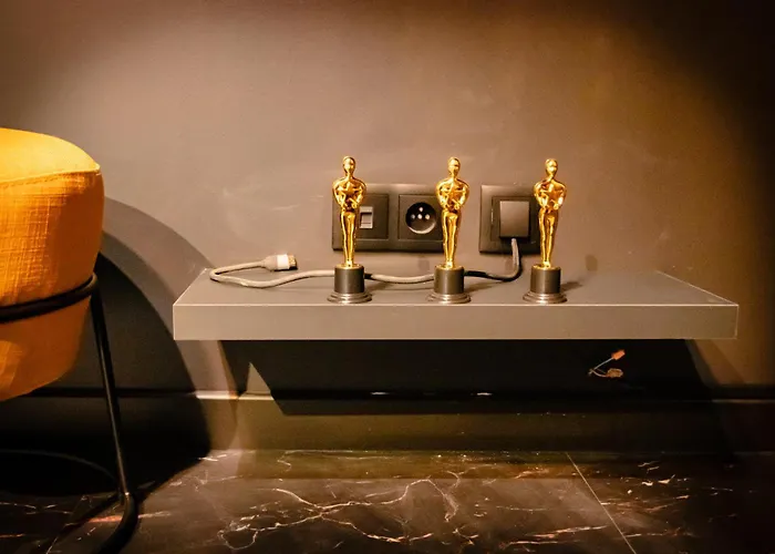 7 Eme Art - Cine Room, Insolite - Atypique *